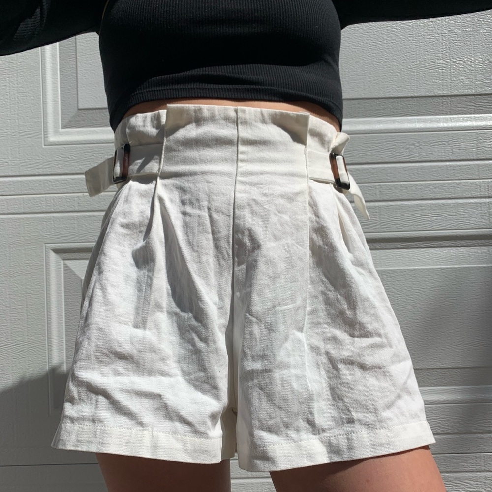 white linen shorts